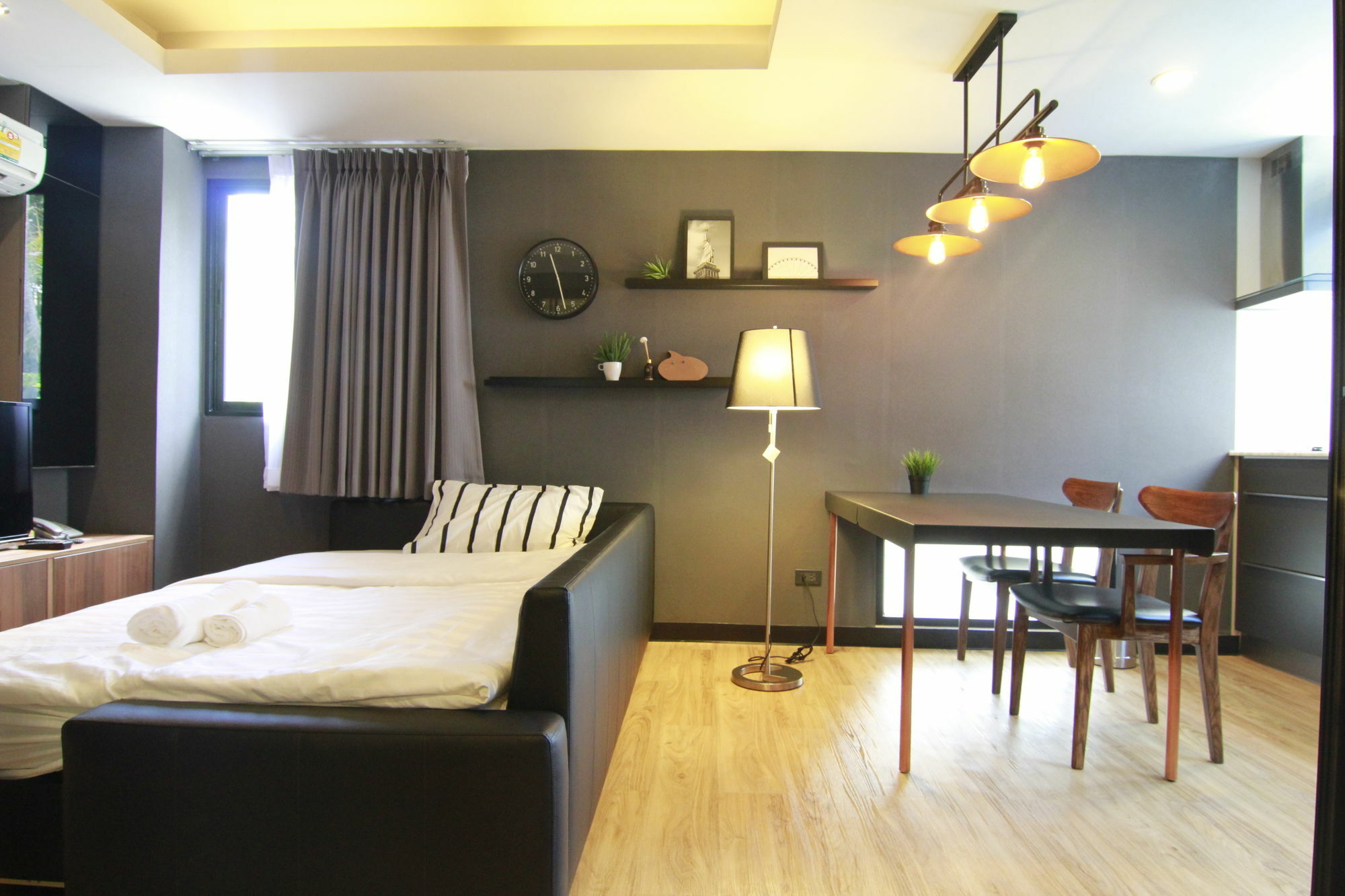 S Bloc Saladaeng Bed and Breakfast Bangkok Exteriör bild