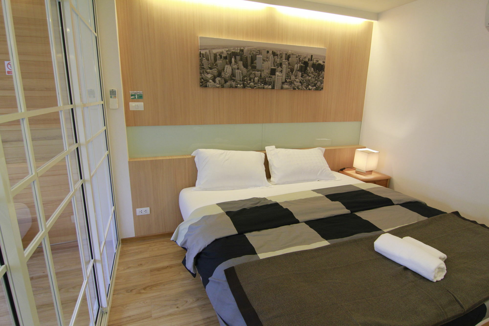 S Bloc Saladaeng Bed and Breakfast Bangkok Exteriör bild