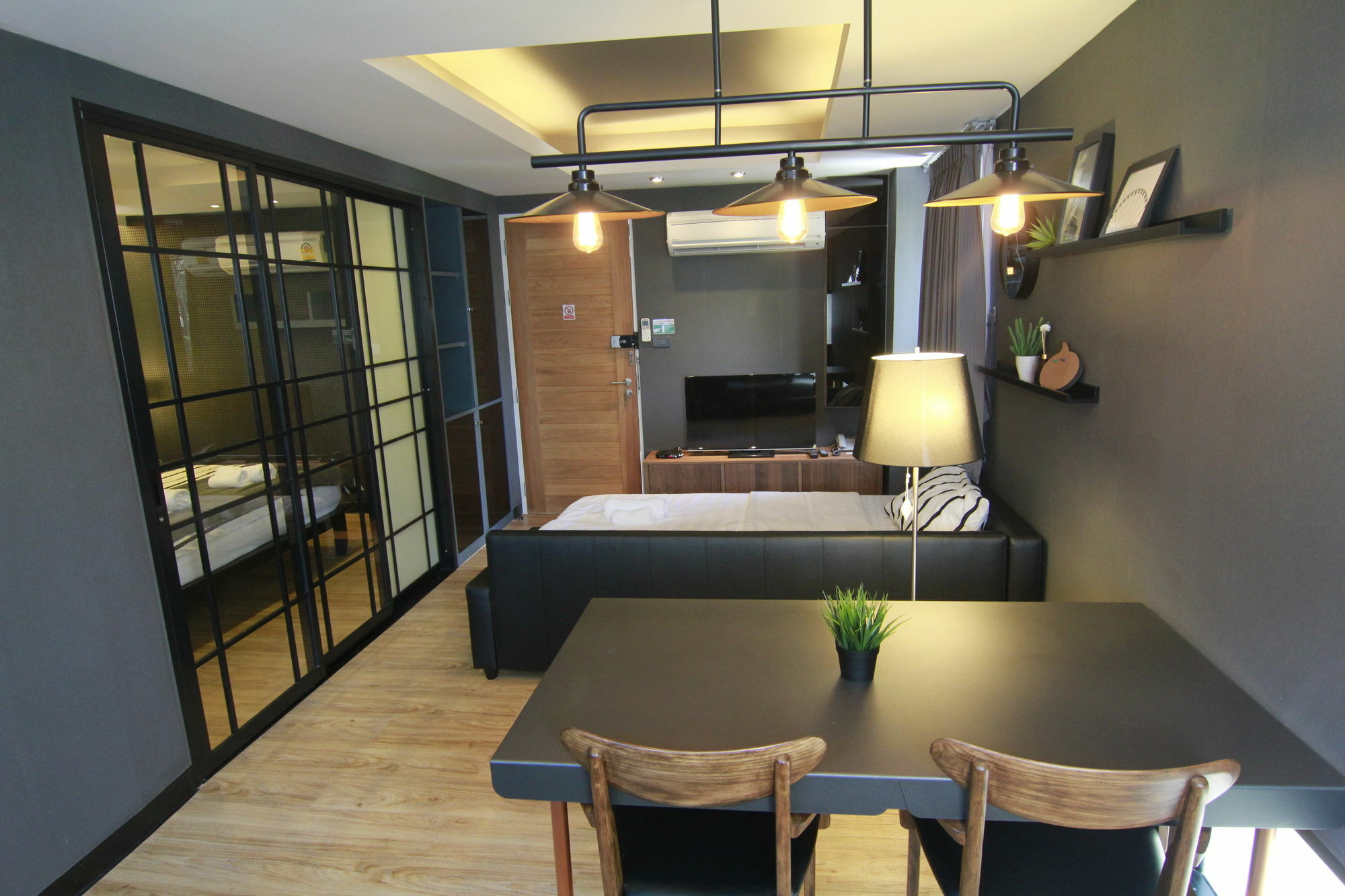 S Bloc Saladaeng Bed and Breakfast Bangkok Exteriör bild