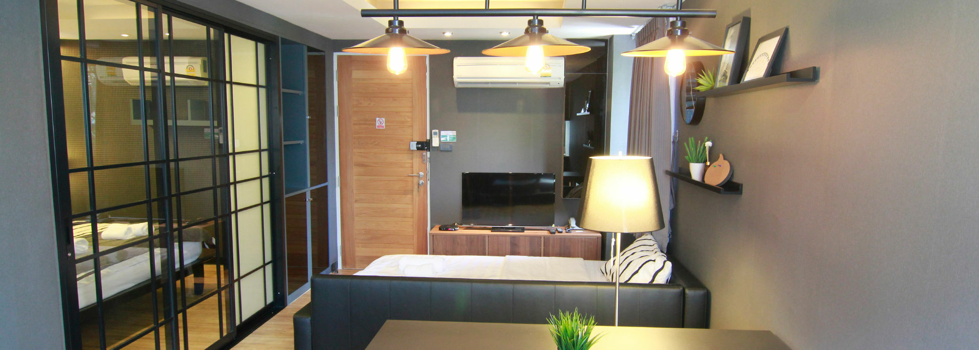 S Bloc Saladaeng Bed and Breakfast Bangkok Exteriör bild