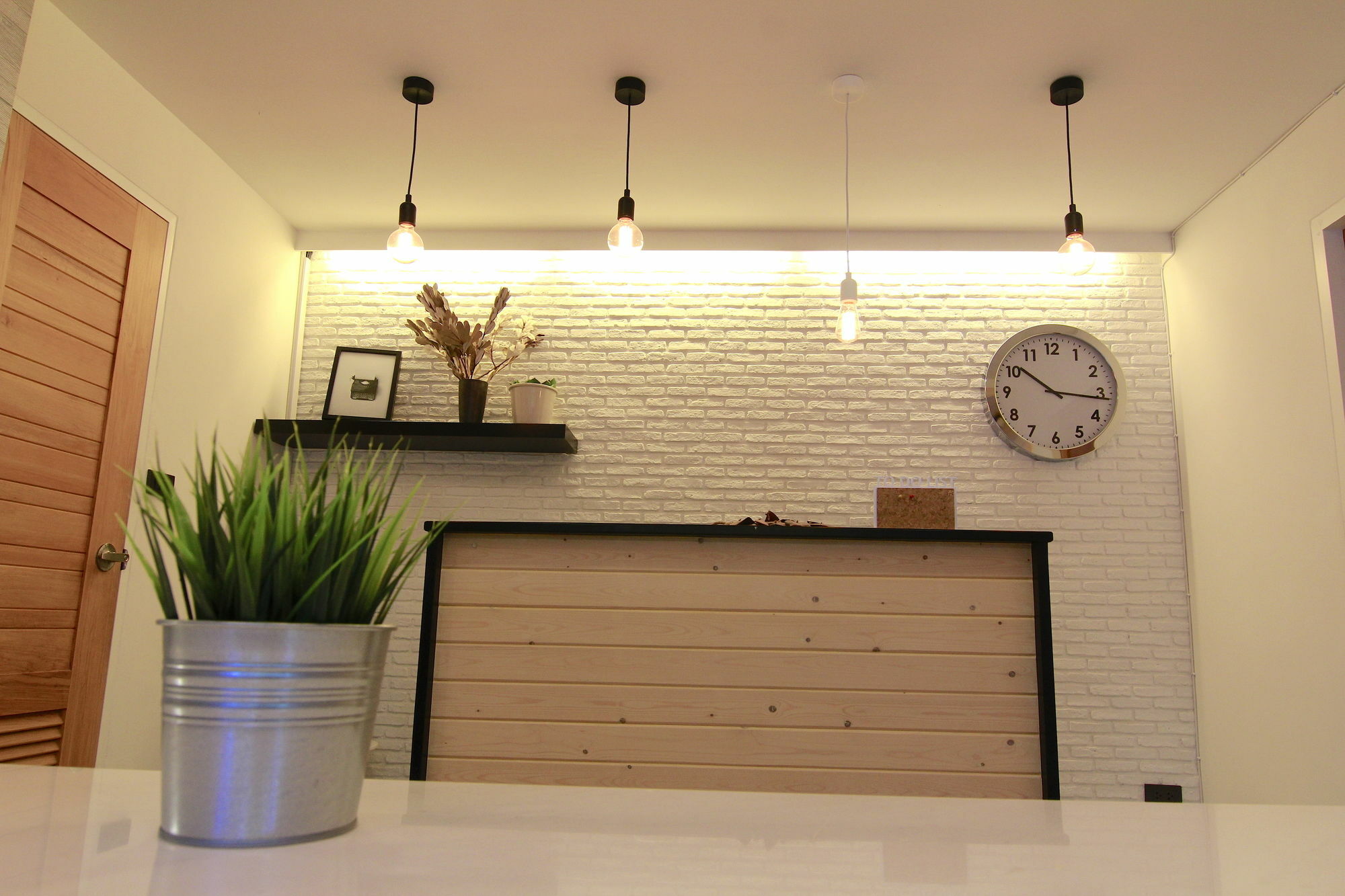S Bloc Saladaeng Bed and Breakfast Bangkok Exteriör bild
